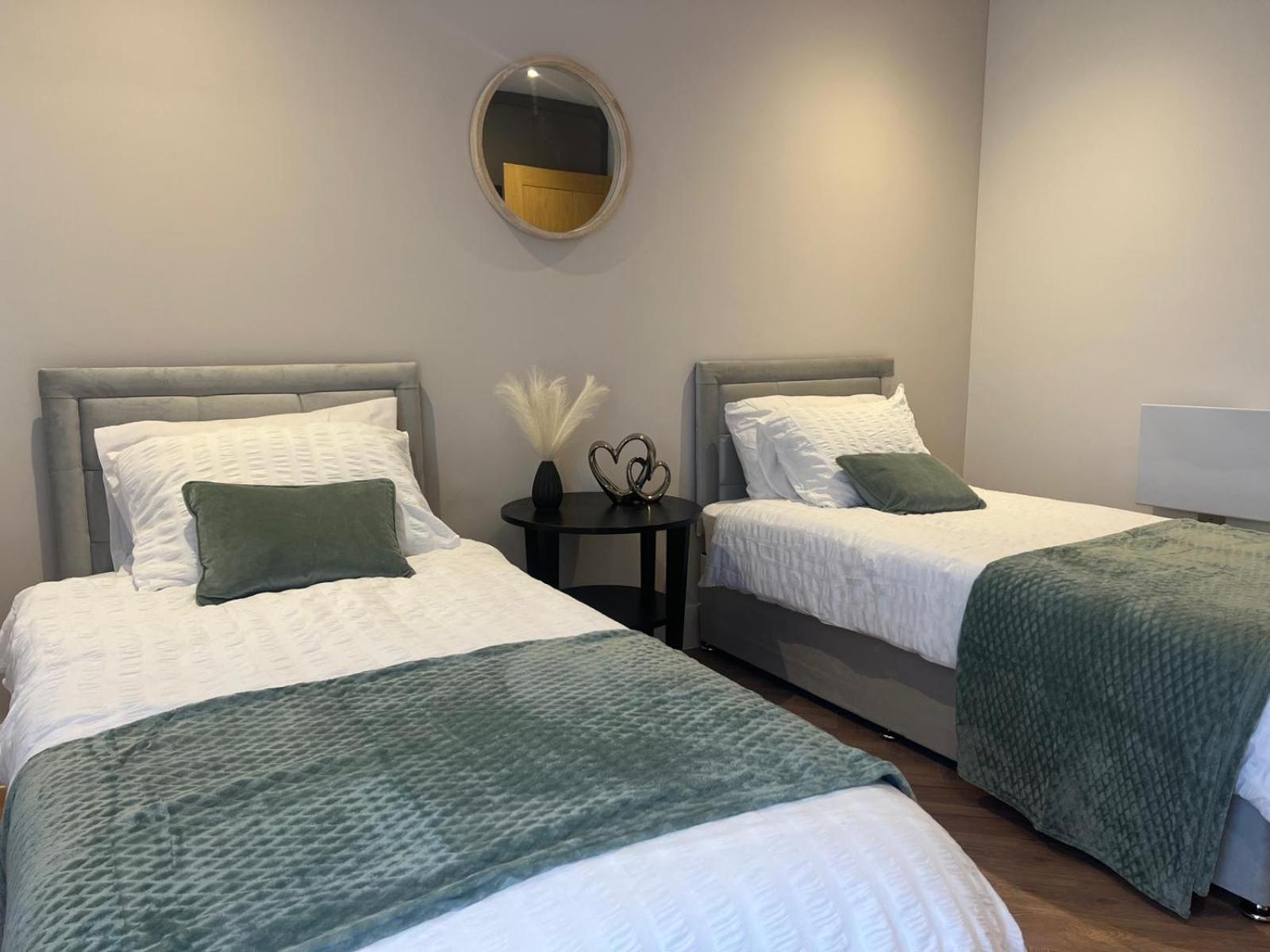 New 2 Bedroom Apartment Rickmansworth Town Centre Buitenkant foto