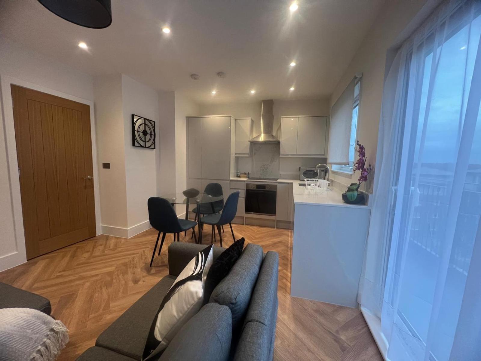 New 2 Bedroom Apartment Rickmansworth Town Centre Buitenkant foto